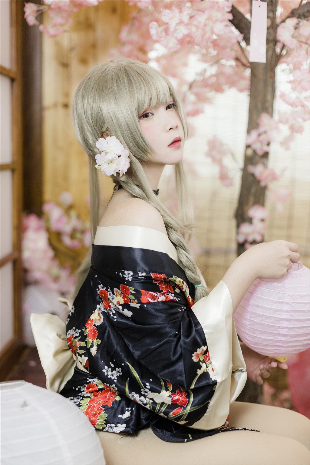 51吃瓜网深挖：深夜包间内那不经意的轻触，引发全网爆料热潮，吃瓜事件app