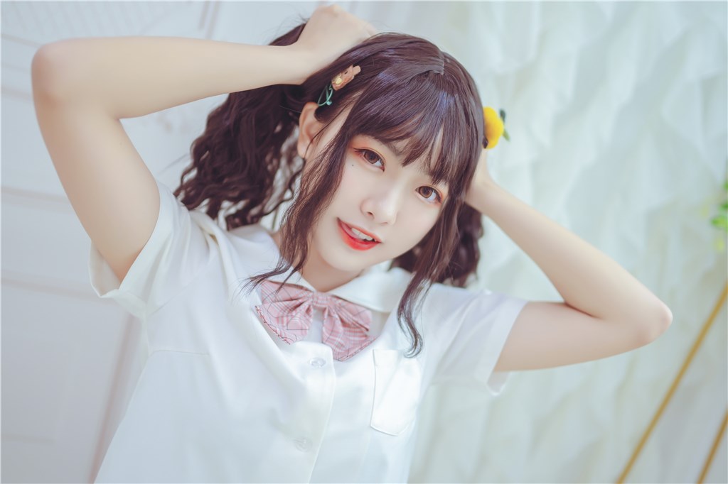 黑料网未完：隔音棚里，他们一起录了段小视频，声音缱绻不明，黑料揭秘