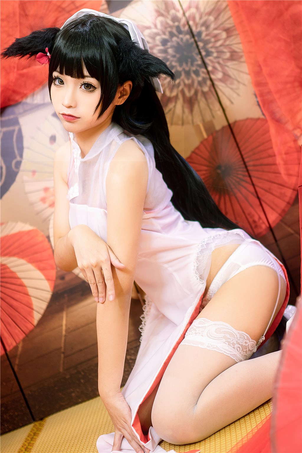 黑料不打烊弄巧：剧中没有吻戏，但导演暗示观众“注意两人细节”